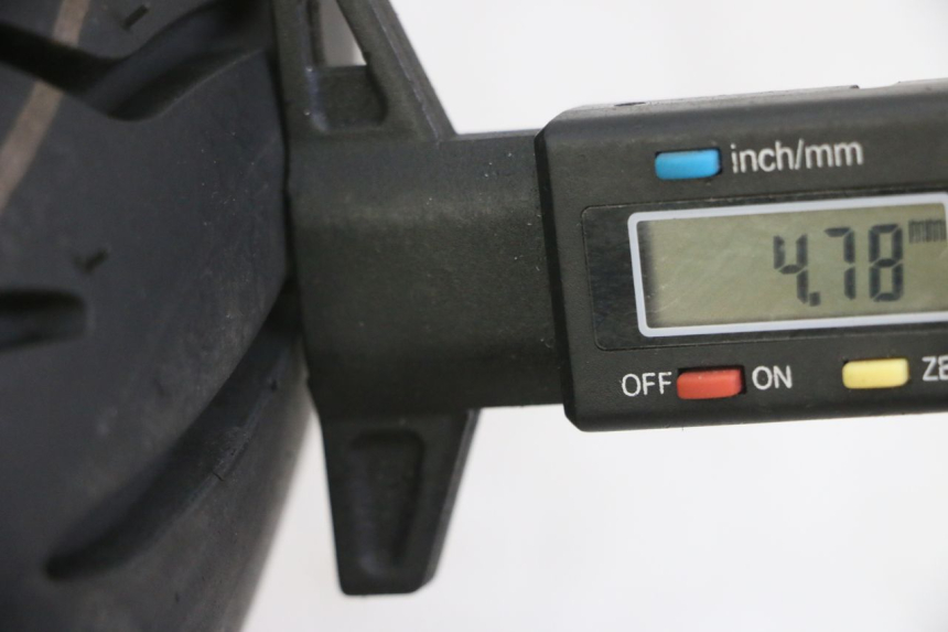 photo de JANTE ARRIÈRE ET PNEU KYMCO LIKE 4T 50 (2019 - 2025) - Détail de la pièce