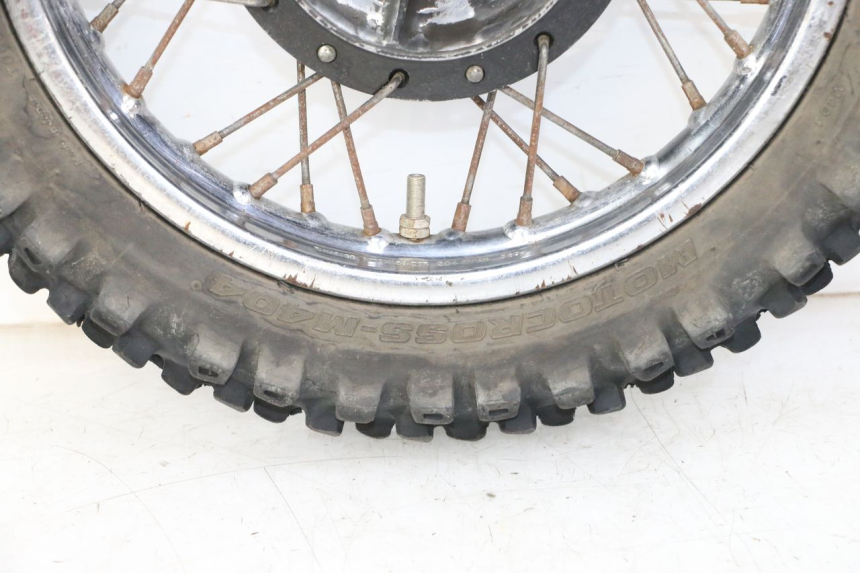 photo de JANTE ARRIÈRE ET PNEU YAMAHA PW 80 (1983 - 2014)