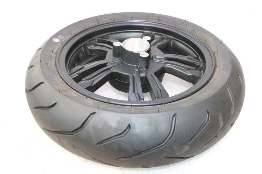 photo de JANTE ARRIÈRE ET PNEU JM MOTORS R-MAX TECH 50 (2024 - 2026) - État de surface