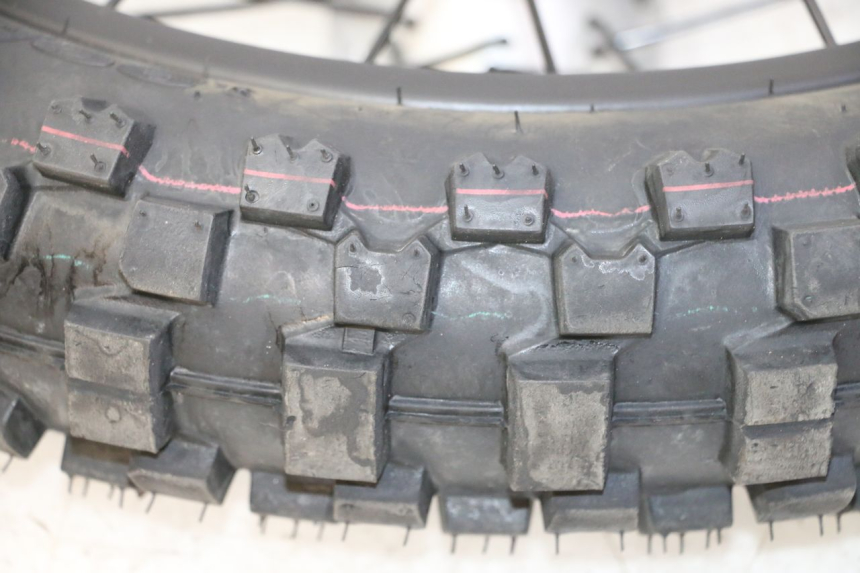 photo de JANTE ARRIÈRE ET PNEU APOLLO RFZ 125