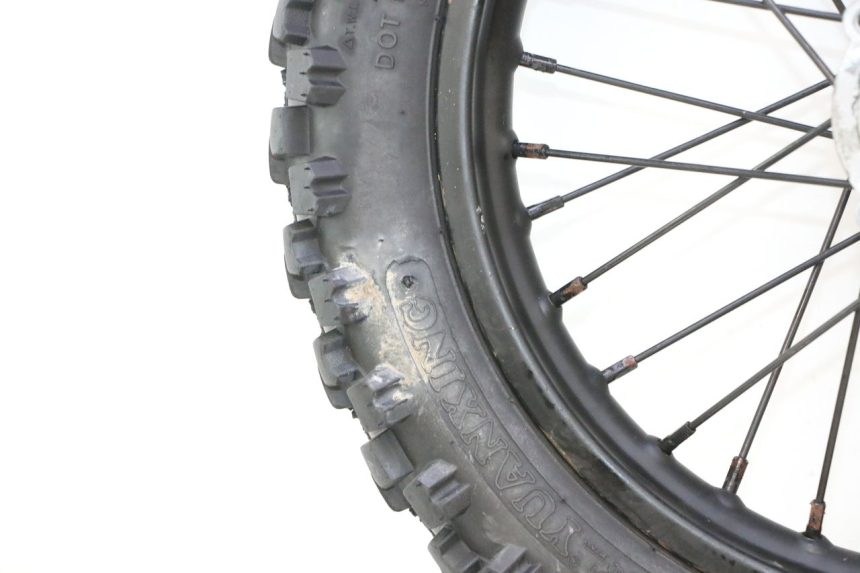 photo de JANTE ARRIÈRE ET PNEU APOLLO RFZ 125 - Détail de la pièce