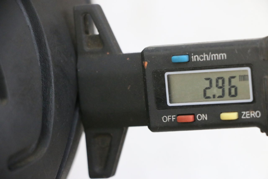 photo de JANTE ARRIÈRE ET PNEU JM MOTORS SANTANA EVO 50 (2024 - 2026) - Photo complémentaire