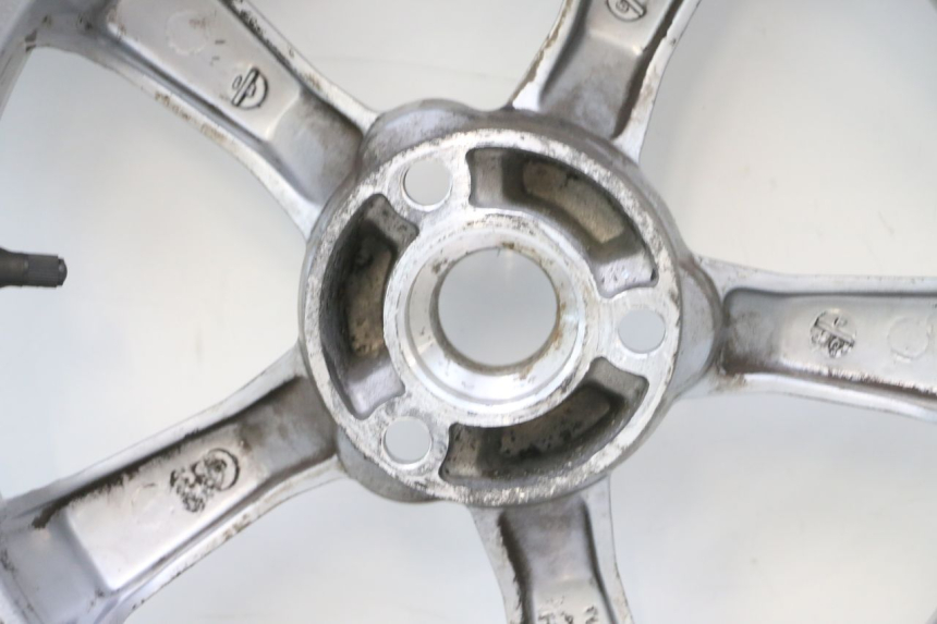 photo de JANTE ARRIÈRE ET PNEU PEUGEOT SATELIS 125 (2006 - 2009) - Zoom composants