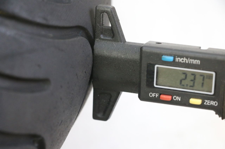 photo de JANTE ARRIÈRE ET PNEU KSR SIRION 4T 50 (2018 - 2025)