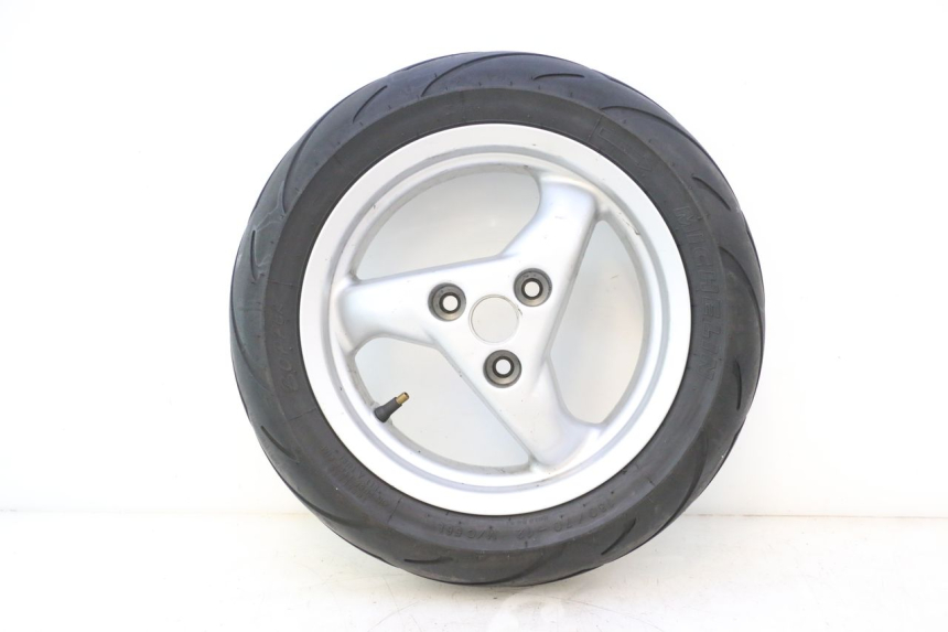 photo de JANTE ARRIÈRE ET PNEU PEUGEOT SPEEDFIGHT LC 50 (1996 - 2002) - Vue principale