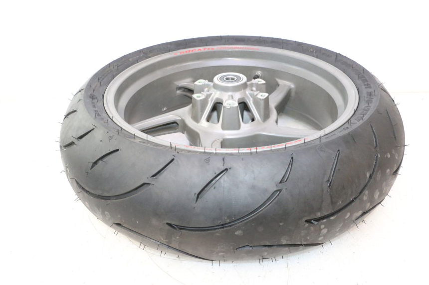 photo de JANTE ARRIÈRE ET PNEU DUCATI SS IE DS CARENEE 1000 (2002 - 2006) - Autre angle de vue