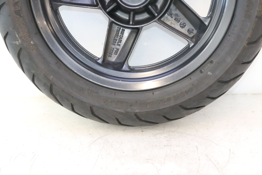 photo de JANTE ARRIÈRE ET PNEU YAMAHA XMAX X-MAX 125 (2006 - 2009) - Zoom composants