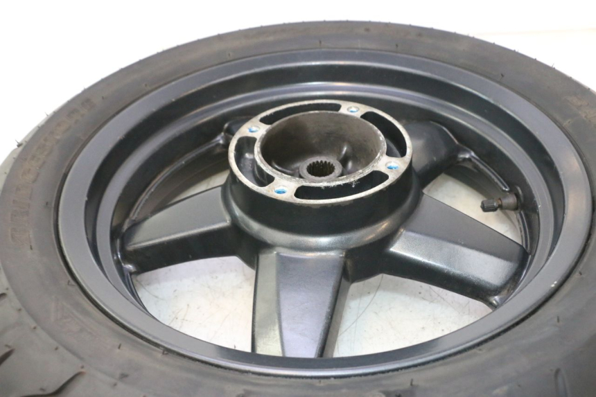 photo de JANTE ARRIÈRE ET PNEU YAMAHA XMAX X-MAX 125 (2006 - 2009) - État de surface