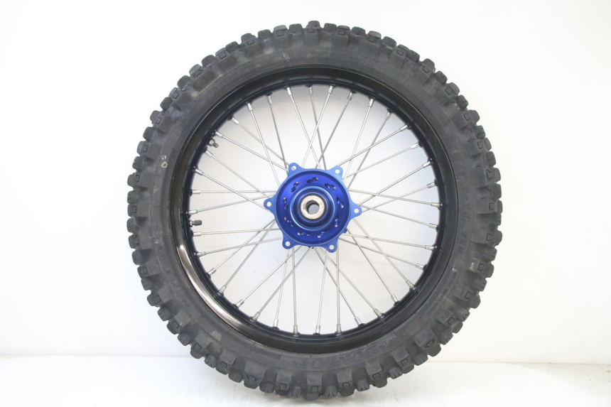 photo de JANTE ARRIÈRE ET PNEU YAMAHA YZ 125 (2006 - 2016)