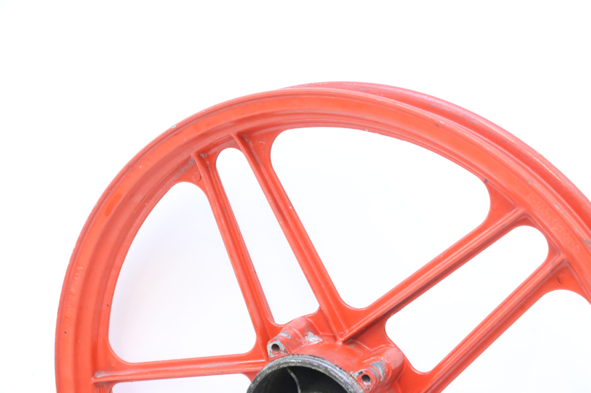 photo de JANTE ARRIERE PEUGEOT 103 SPX CLIP 50 (1989 - 1992) - Points de fixation