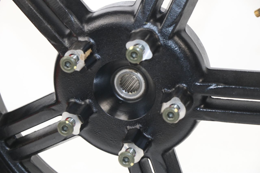 photo de JANTE ARRIERE KYMCO AGILITY CITY 16P 125 (2015 - 2021) - Détails caractéristiques