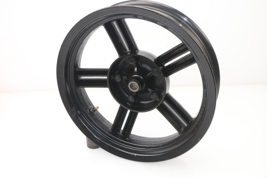 photo de JANTE ARRIERE KYMCO AGILITY CITY 16P 125 (2015 - 2021) - Gros plan technique