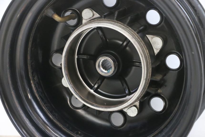 photo de JANTE ARRIERE YAMAHA BW'S EASY 50 (2013 - 2016) - Gros plan technique