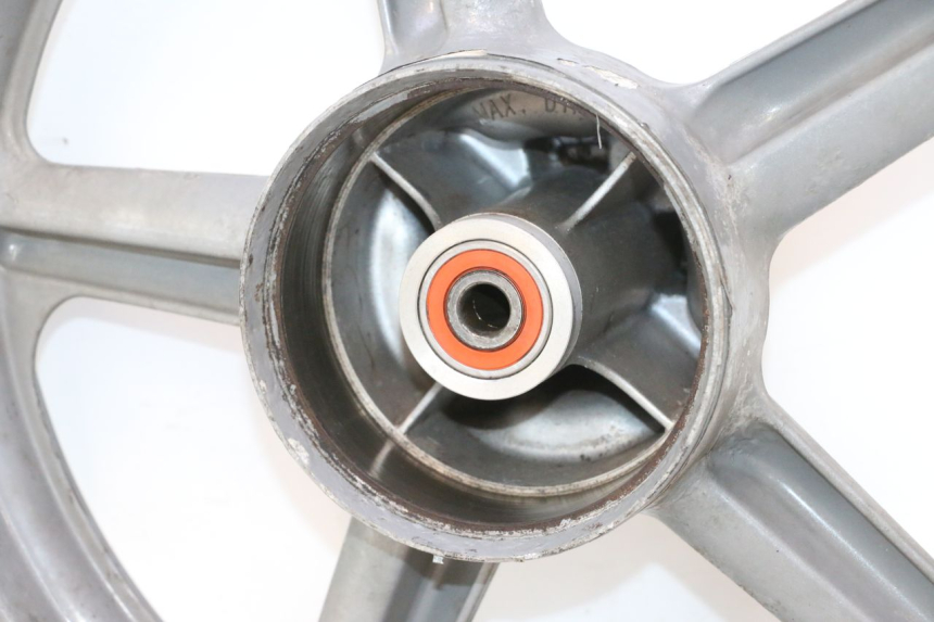photo de JANTE ARRIERE HONDA CB TWO FIFTY 250 (1991 - 2002) - Détail de la pièce