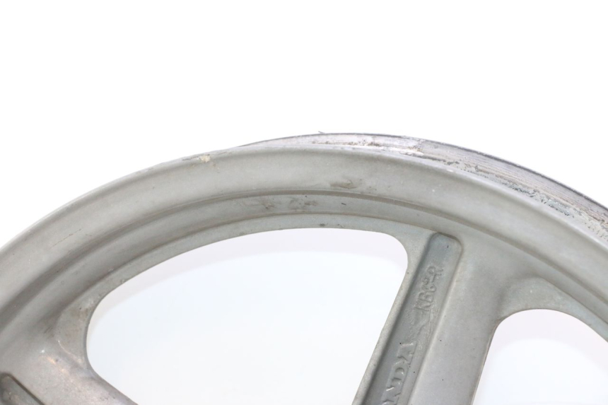photo de JANTE ARRIERE HONDA CB TWO FIFTY 250 (1991 - 2002) - Points de fixation