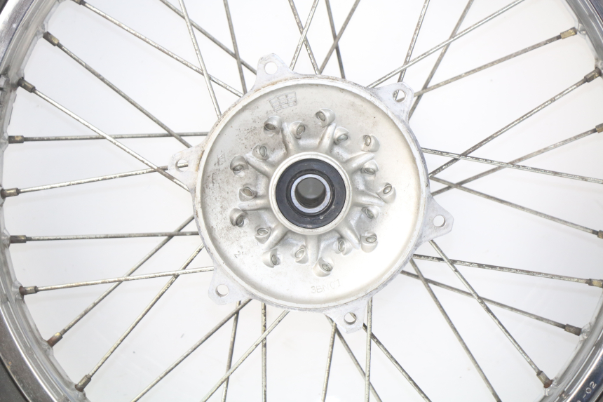 photo de JANTE ARRIERE YAMAHA DTR DT-R 125 (1989 - 2004) - Zoom état d’usage