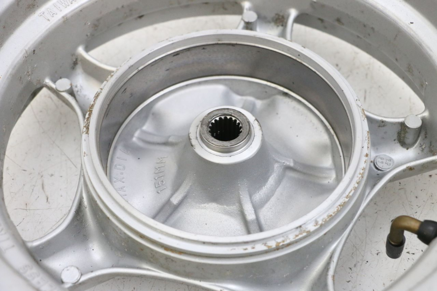 photo de JANTE ARRIERE MBK FLAME X 125 (2007 - 2016) - Zoom composants