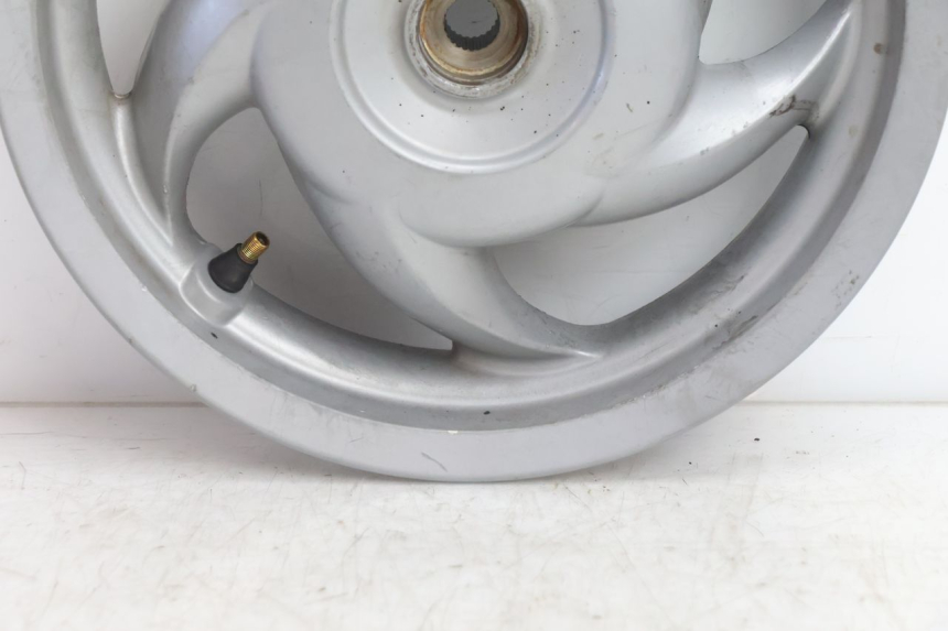 photo de JANTE ARRIERE PIAGGIO FLY 2T 50 (2004 - 2017) - Zoom état d’usage