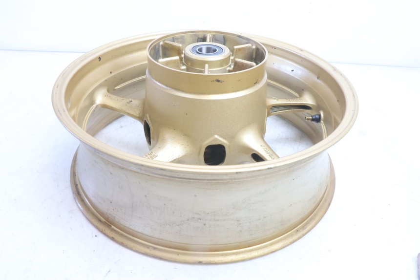 photo de JANTE ARRIERE YAMAHA FZ8 800 (2010 - 2016) - Points de fixation