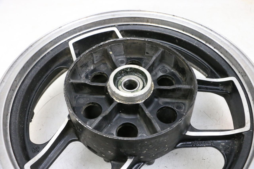 photo de JANTE ARRIERE KAWASAKI GPZ RX 1000 (1986 - 1988) - Points de fixation