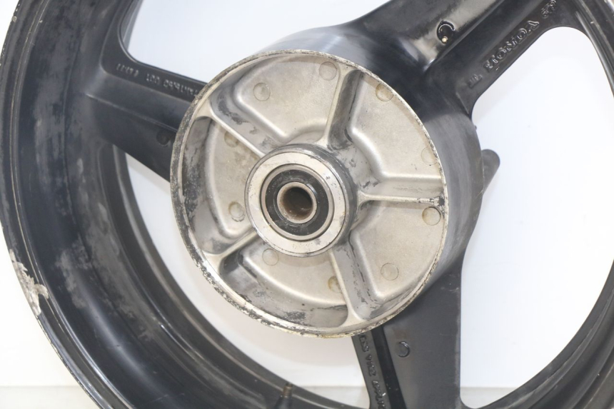 photo de JANTE ARRIERE HONDA CBR F SC25 1000 (1989 - 1992)