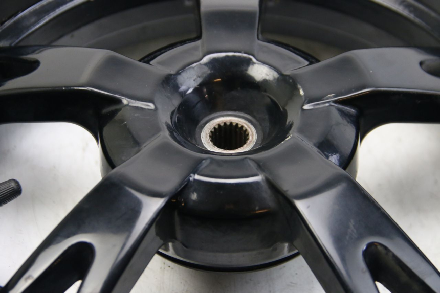 photo de JANTE ARRIERE PEUGEOT KISBEE 2T 50 (2010 - 2017)