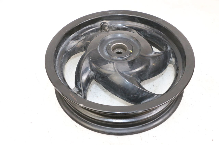 photo de JANTE ARRIERE PIAGGIO NEW TYPHOON 50 (2018 - 2021) - Détails caractéristiques