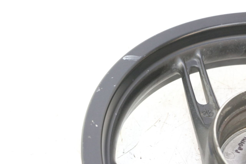 photo de JANTE ARRIERE HONDA PCX (JF28) 125 (2009 - 2011) - Détails caractéristiques
