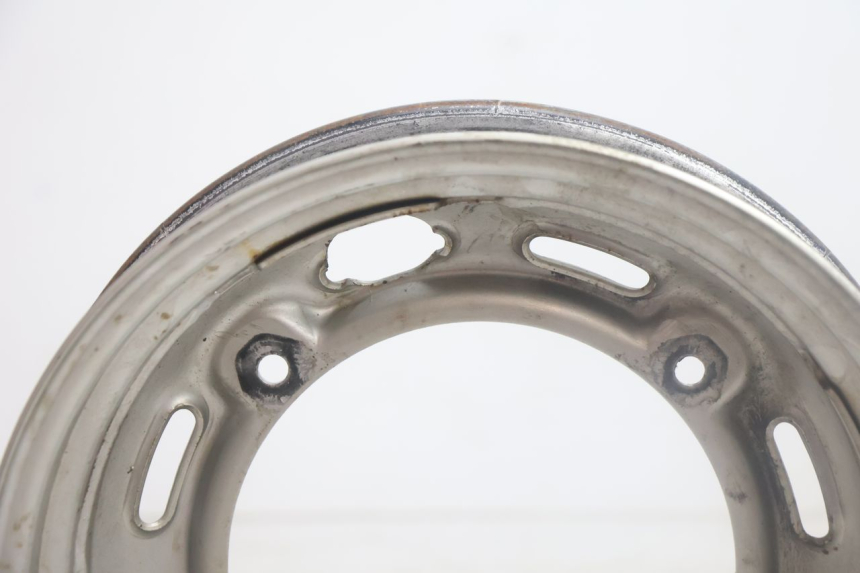 photo de JANTE ARRIERE HONDA SCV LEAD 100 (2003 - 2007) - Points de fixation