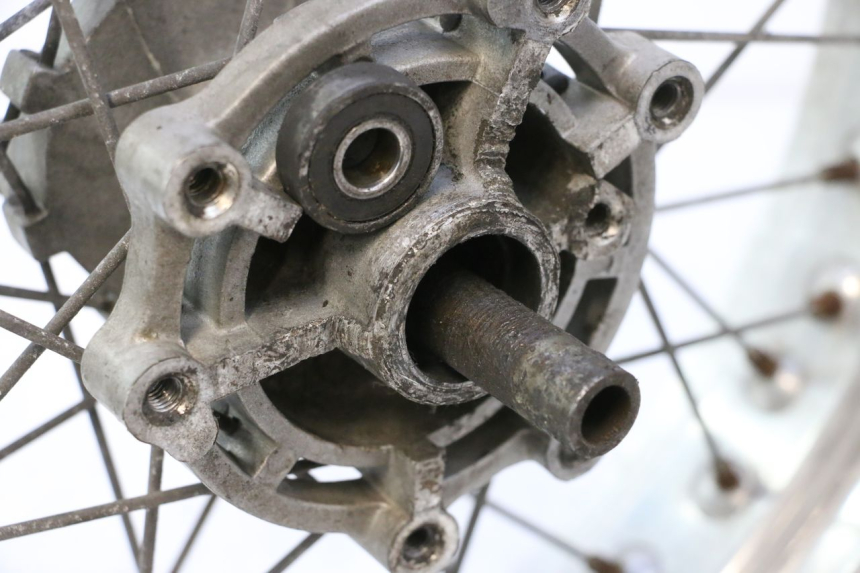 photo de JANTE ARRIERE DERBI SENDA 50 (2003 - 2005) - Zoom état d’usage