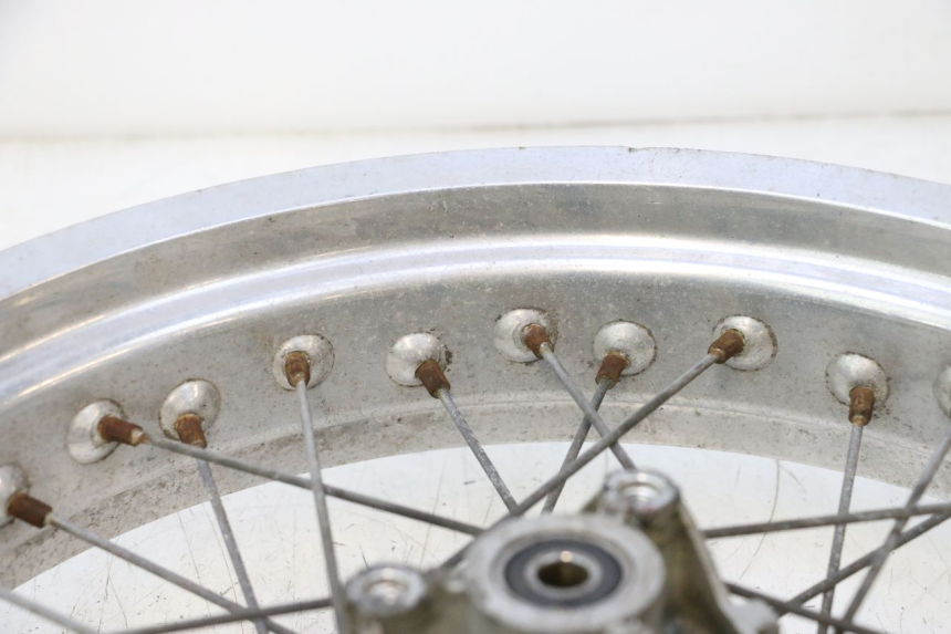 photo de JANTE ARRIERE DERBI SENDA 50 (2003 - 2005) - État de surface