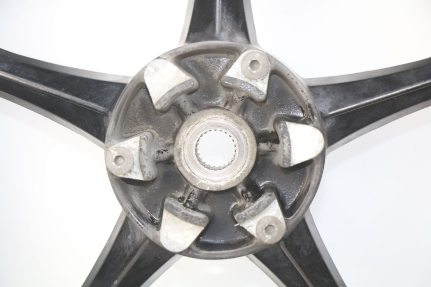 photo de JANTE ARRIERE SUZUKI SIXTEEN 125 (2008 - 2010)