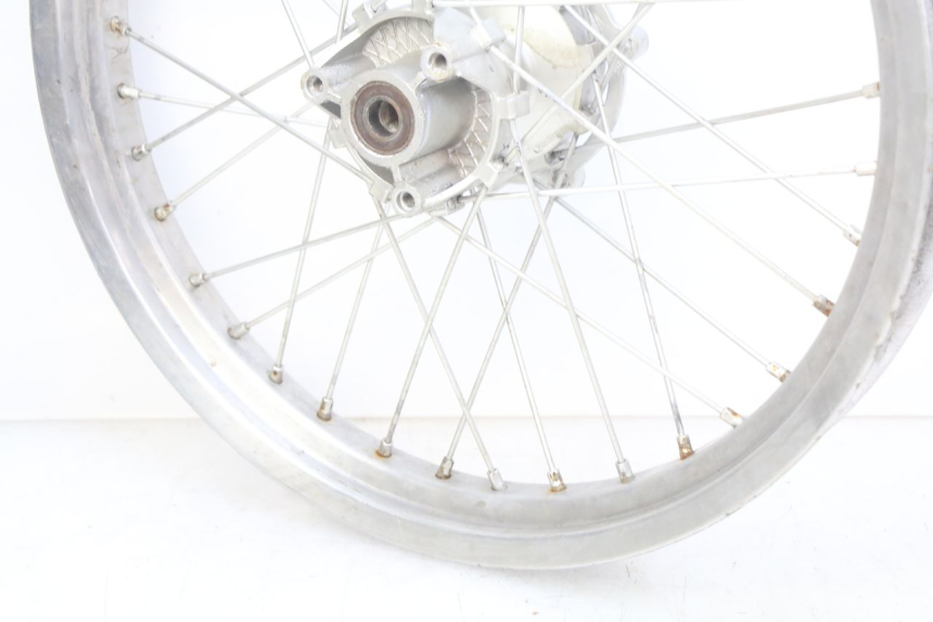 photo de JANTE ARRIERE GAS-GAS SM ROOKIE 50 (2001 - 2005) - Gros plan technique