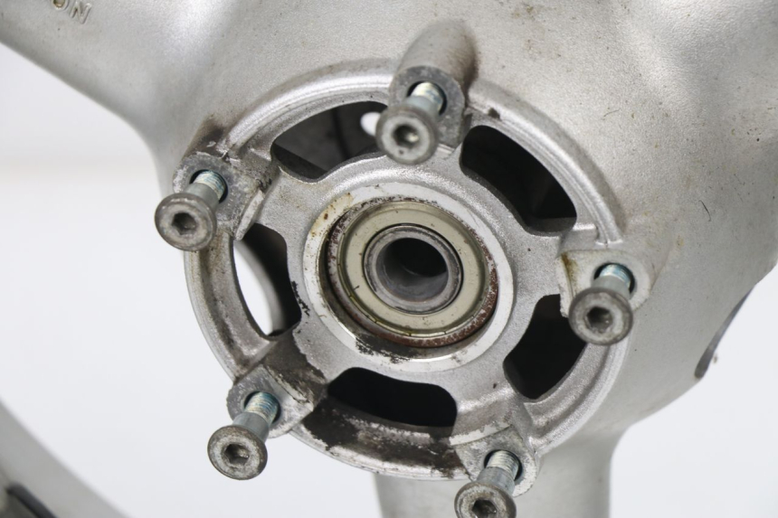 photo de JANTE ARRIERE SUZUKI SV N 650 (1999 - 2002)