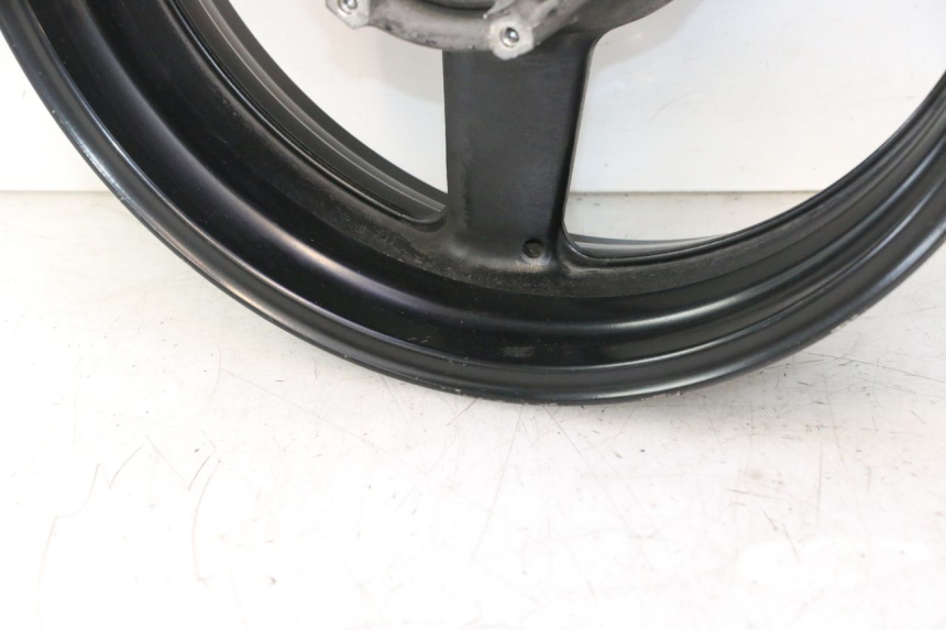 photo de JANTE ARRIERE YAMAHA TDM ABS 900 (2002 - 2014) - Autre angle de vue