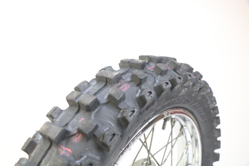 photo de JANTE ARRIERE YAMAHA TTR 125 (2000 - 2020) - Vue rapprochée