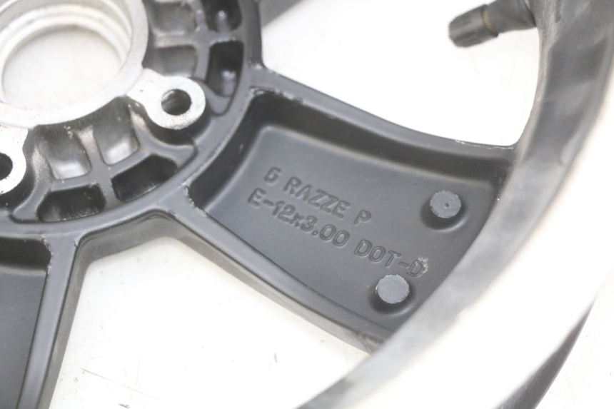 photo de JANTE ARRIERE PIAGGIO VESPA GTS SUPER IE 125 (2009 - 2016)