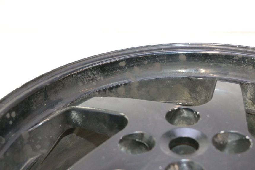 photo de JANTE ARRIERE HONDA VFR FI RC46 800 (1998 - 2001) - Autre angle de vue