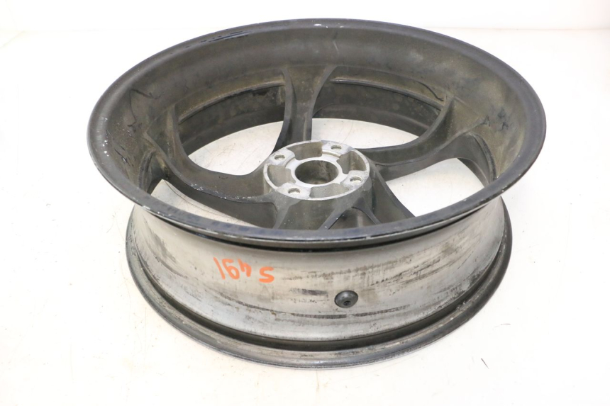 photo de JANTE ARRIERE HONDA VFR FI RC46 800 (1998 - 2001) - Points de fixation