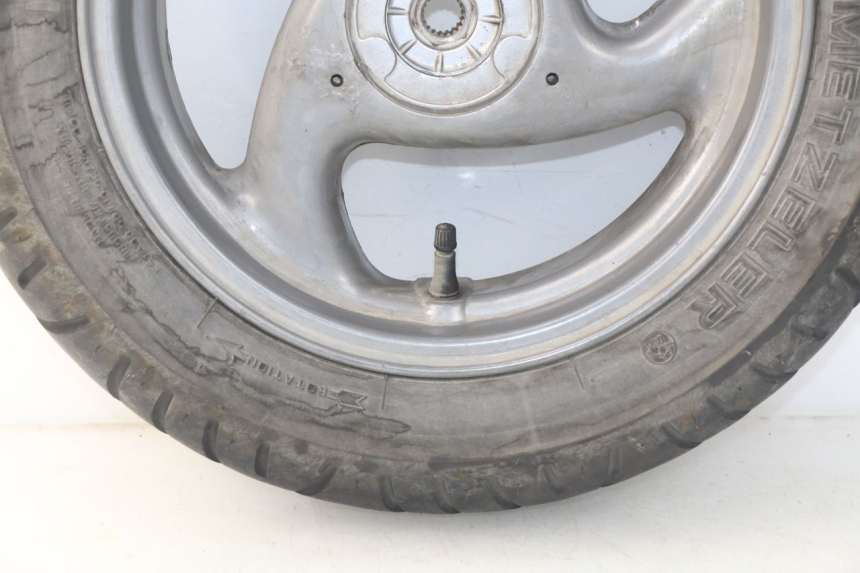 photo de JANTE ARRIERE PEUGEOT VIVACITY 100 (1999 - 2008) - Détails caractéristiques