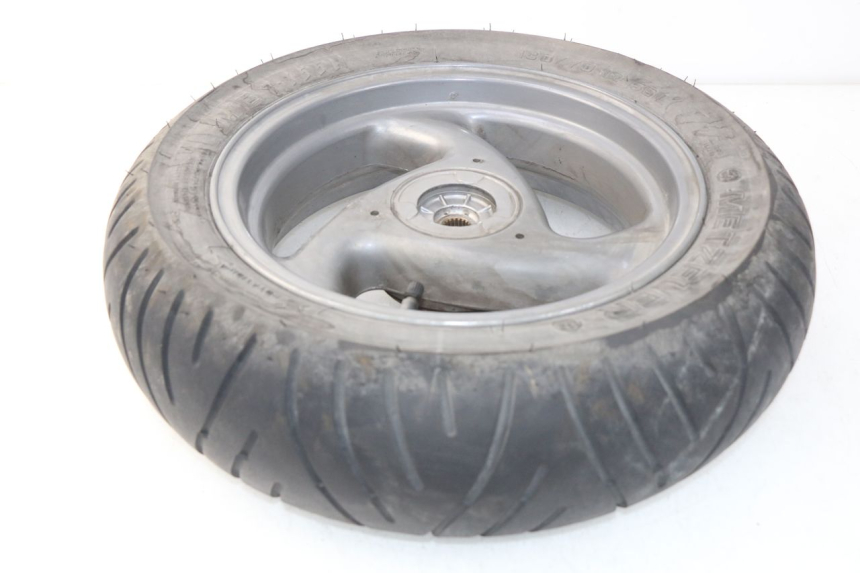 photo de JANTE ARRIERE PEUGEOT VIVACITY 100 (1999 - 2008) - Points de fixation