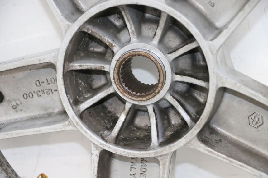 photo de JANTE ARRIERE PIAGGIO X8 125 (2004 - 2007) - Photo complémentaire