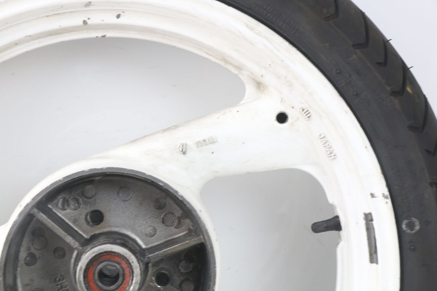 photo de JANTE ARRIERE YAMAHA XJN XJ N DIVERSION 600 (1994 - 1997) - Zoom état d’usage