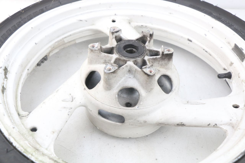 photo de JANTE ARRIERE YAMAHA XJN XJ N DIVERSION 600 (1994 - 1997) - Points de fixation