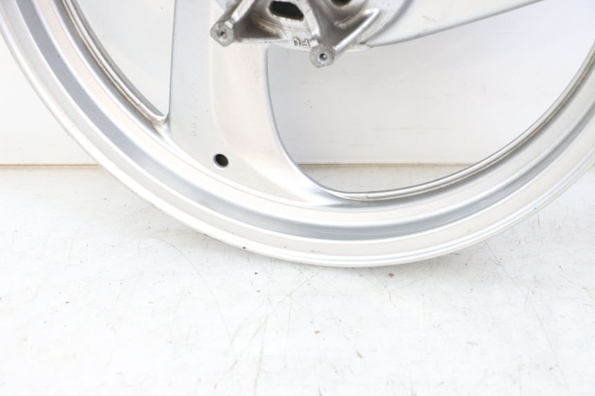 photo de JANTE ARRIERE YAMAHA TDR DELTABOX 125 (1993 - 2003)