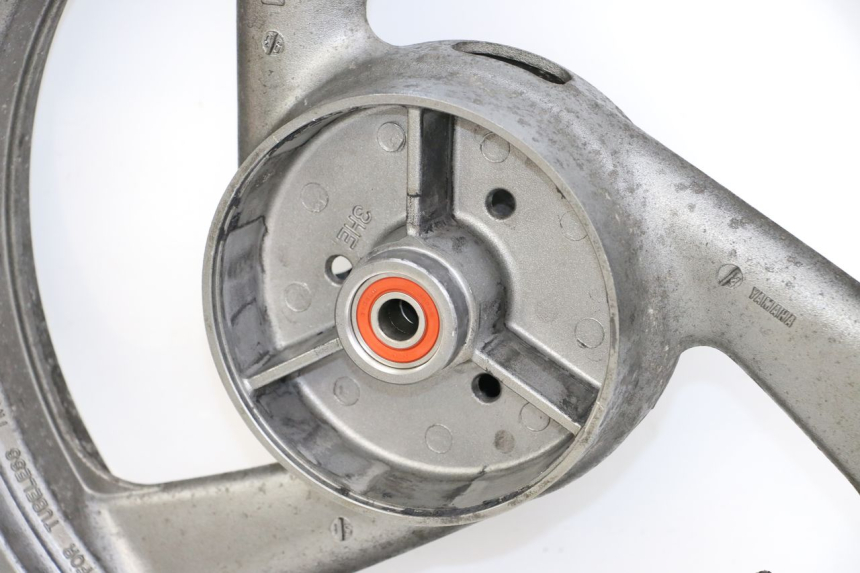photo de JANTE ARRIERE YAMAHA XJ600 XJ DIVERSION 600 (1992 - 1997)
