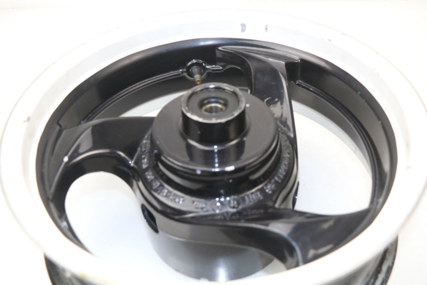 photo de JANTE ARRIERE YAMAHA XP T-MAX TMAX ABS 500 (2000 - 2003)