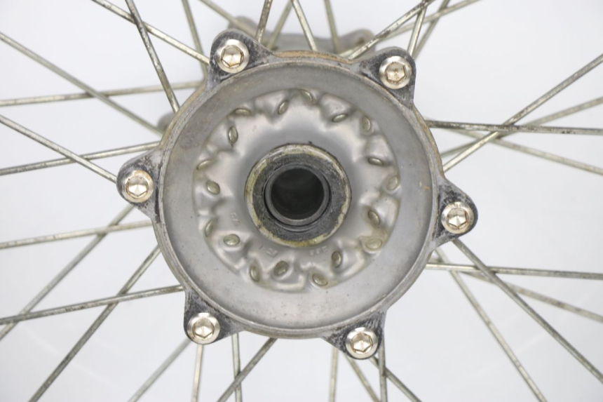 photo de JANTE ARRIERE YAMAHA YZF YZ-F 450 (2006 - 2009) - Focus structure