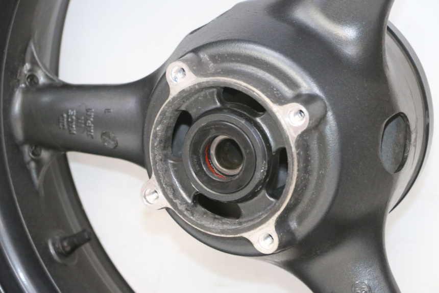 photo de JANTE ARRIERE KAWASAKI ZR 7 750 (1999 - 2001) - Focus structure