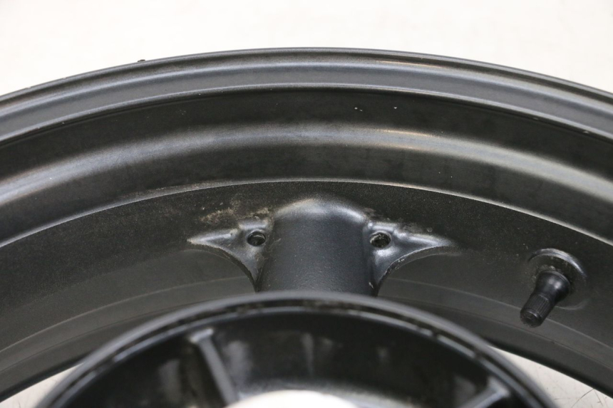 photo de JANTE ARRIERE KAWASAKI ZR 7 750 (1999 - 2001) - Autre angle de vue